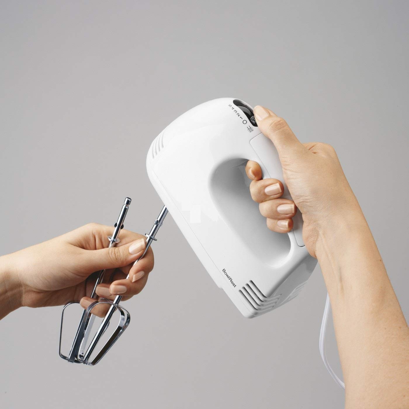 Easy Mix Electric Hand Mixer | 7 Speed Variable Control Handheld Mixer | Powerful 260 Watt Motor with High-Speed Beaters for Baking, Whipping & Mixing