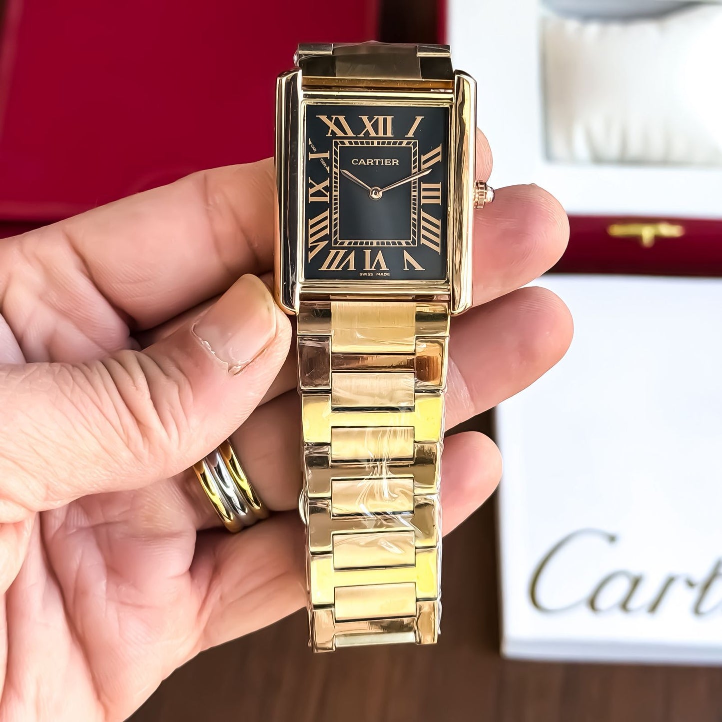 ROSEGOLD WITH BLACK DAIL