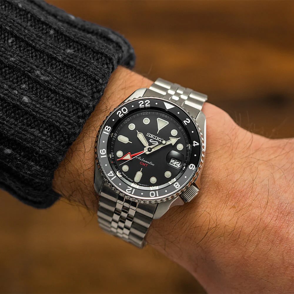 SEIKO Automatic GMT Watch – Bold Precision, Timeless Style